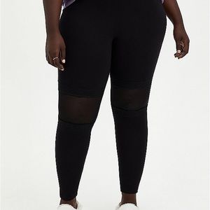 Torrid-Premium Lace knee legging NWT